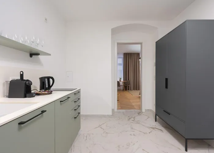 Limehome Karajangasse * Viyana