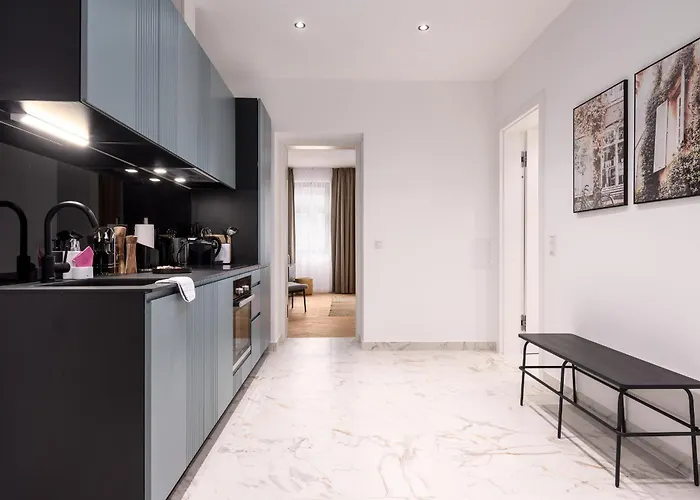 Limehome Karajangasse *