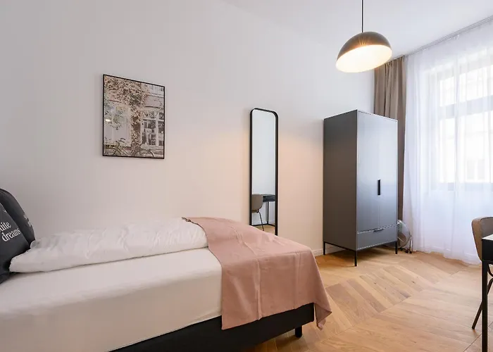 Daire Limehome Karajangasse