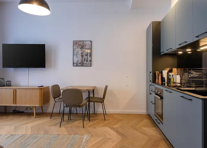 Limehome Karajangasse Daire