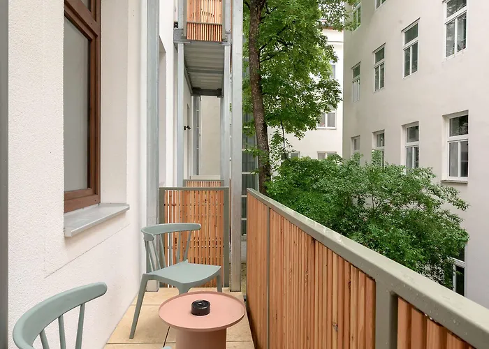 Limehome Karajangasse Daire
